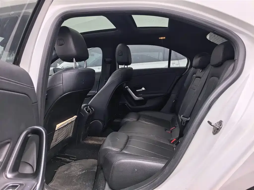 Mercedes-Benz A-Class 2023 из CN, фото 9