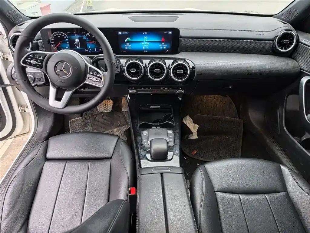 Mercedes-Benz A-Class 2023 из CN, фото 4