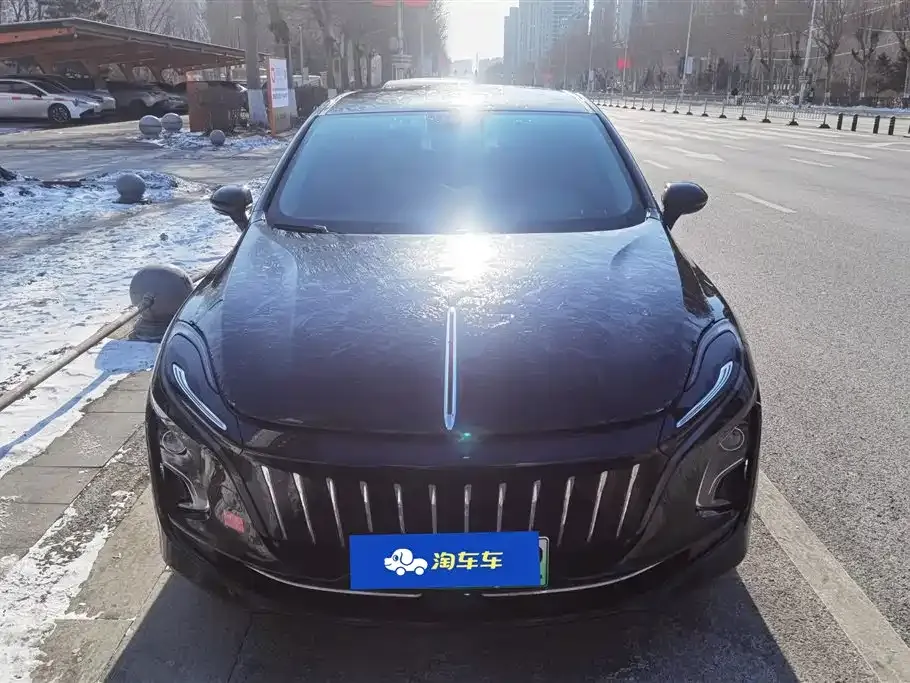Hongqi E-QM5 2024 из CN, фото 6