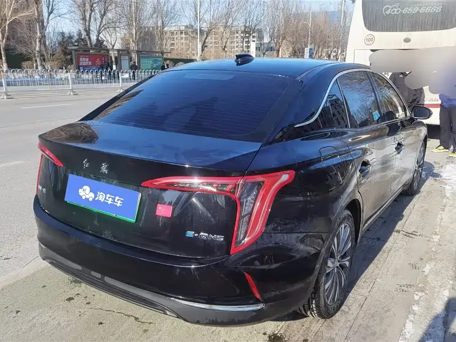 Hongqi E-QM5 2024 из CN, фото 7