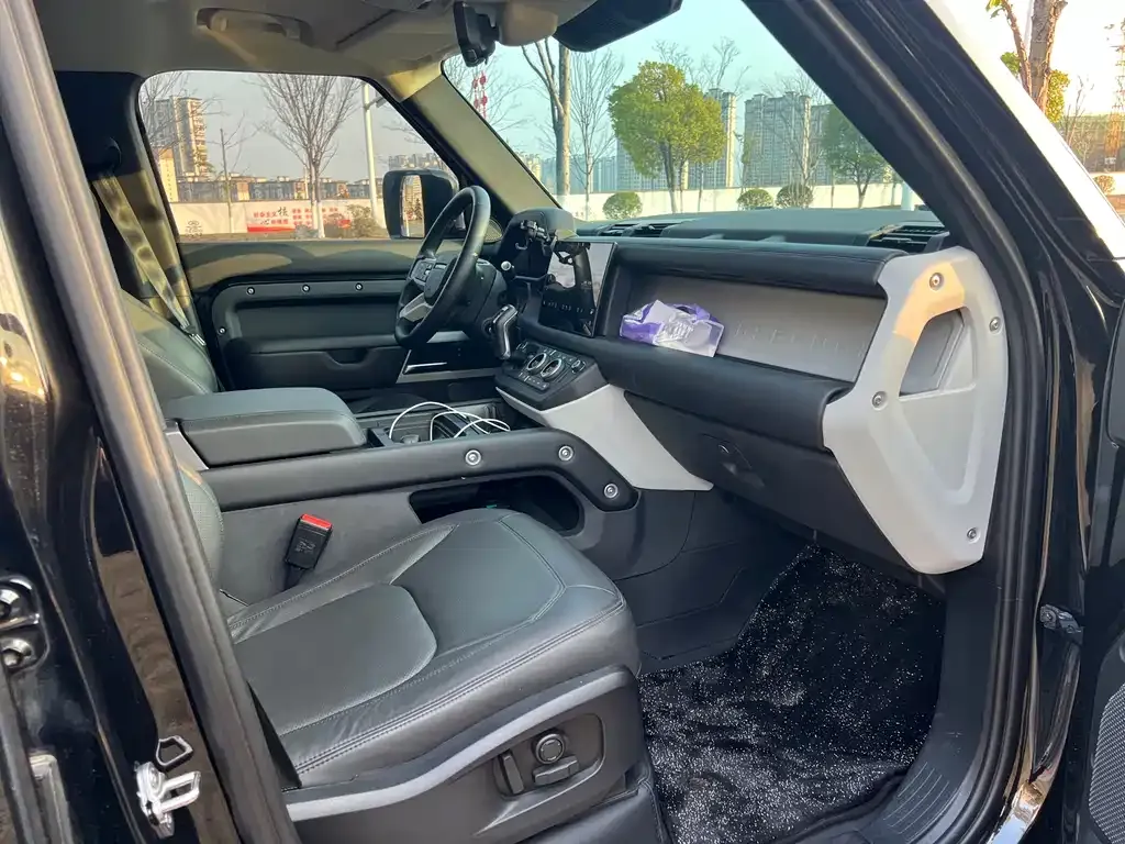 Land Rover Defender 2023 из CN, фото 6