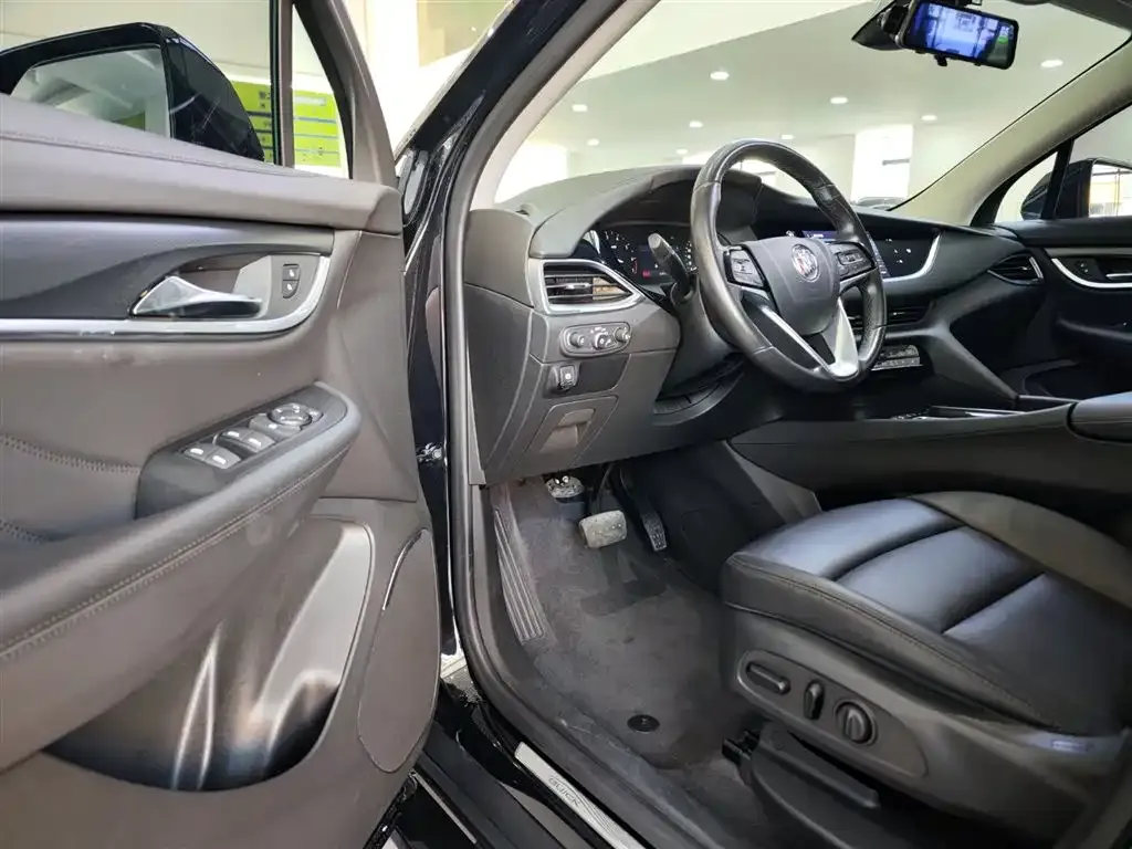 Buick Enclave 2021 из CN, фото 7
