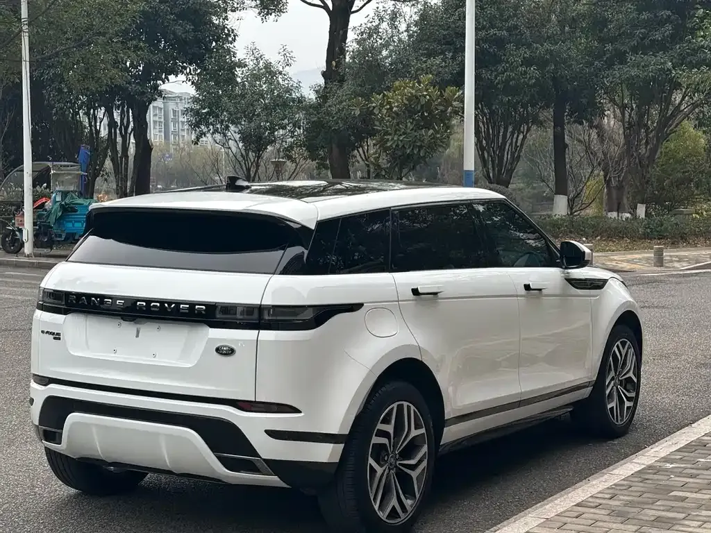 Land Rover Evoque PHEV 2023 из CN, фото 5