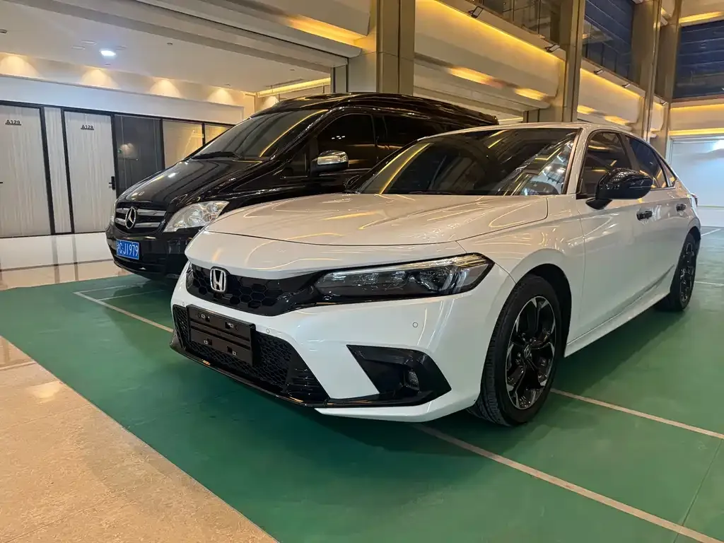 Honda Civic 2024 из CN, фото 1