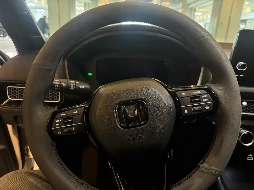 Honda Civic 2024 из CN, фото 2
