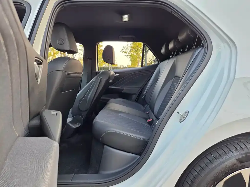 Volkswagen ID.3 2024 из CN, фото 6