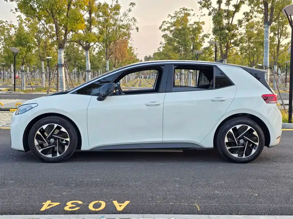 Volkswagen ID.3 2024 из CN, фото 10