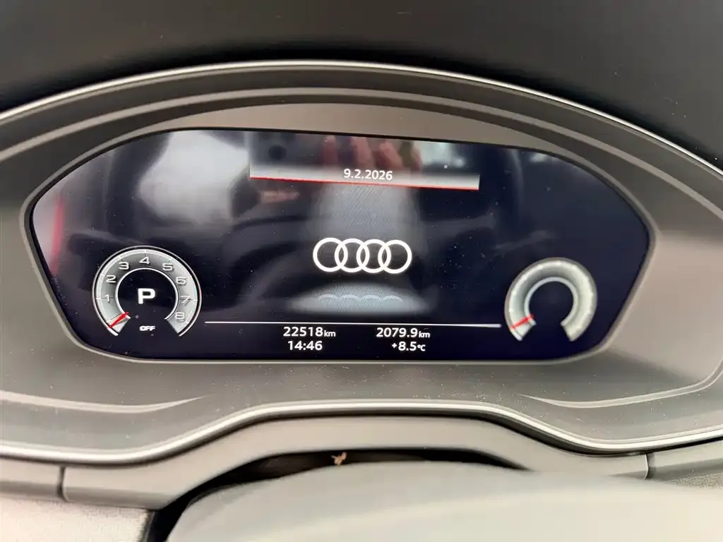 Audi Q5L Sportback — фото 3