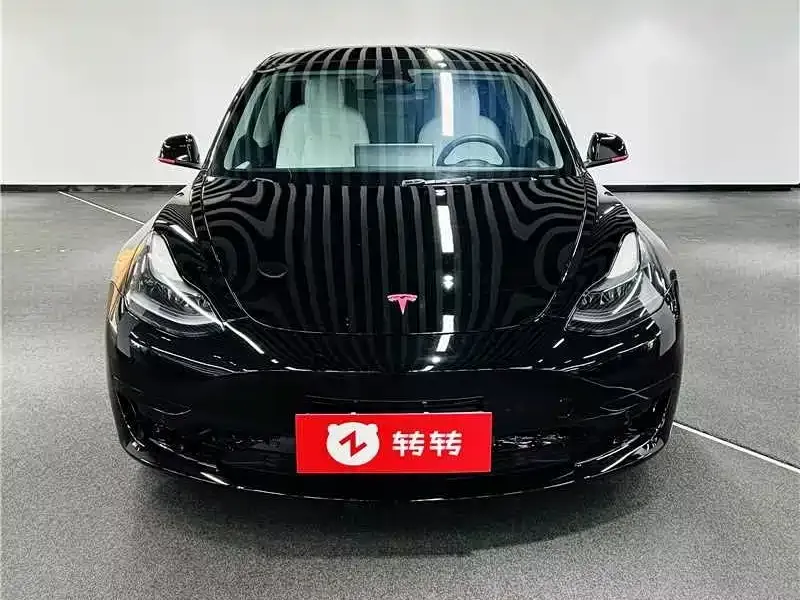Tesla Model 3 — фото 7