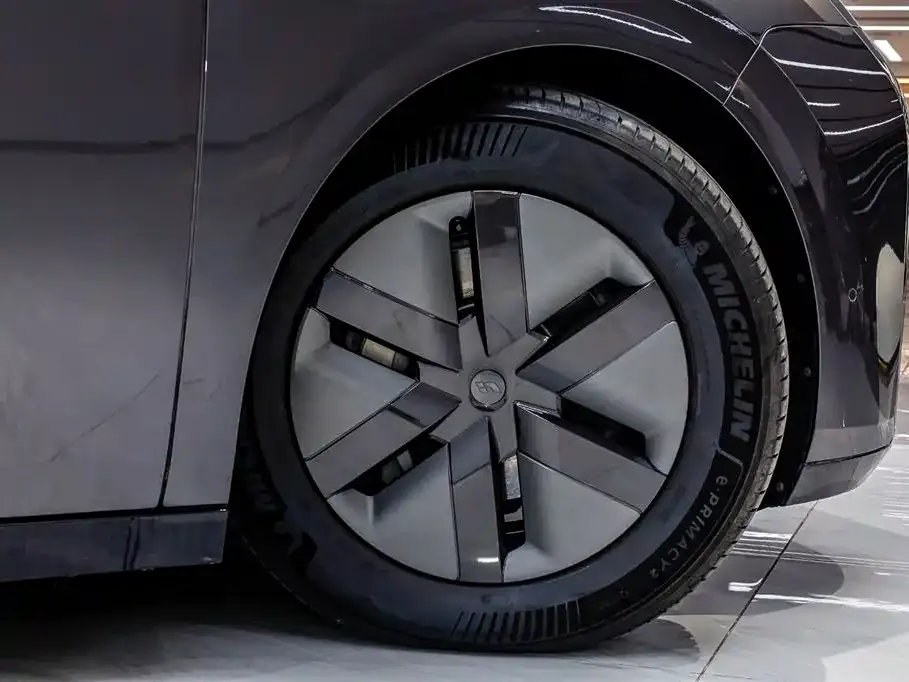 Li Auto MEGA 2024 из CN, фото 2