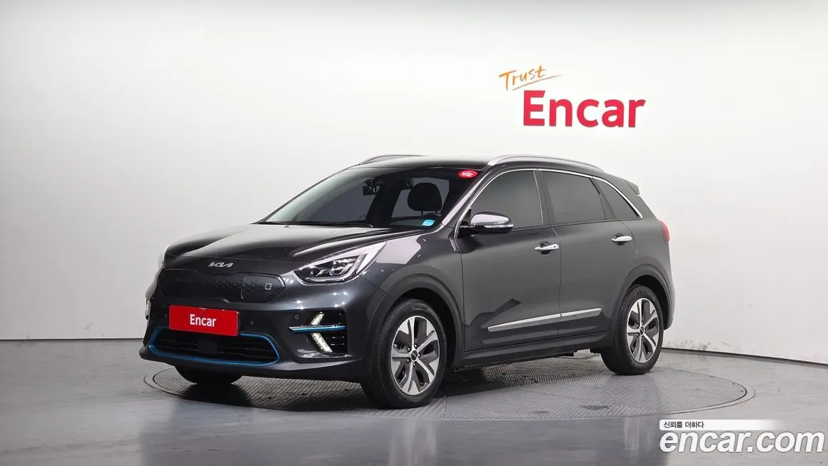 Kia Niro — фото 1