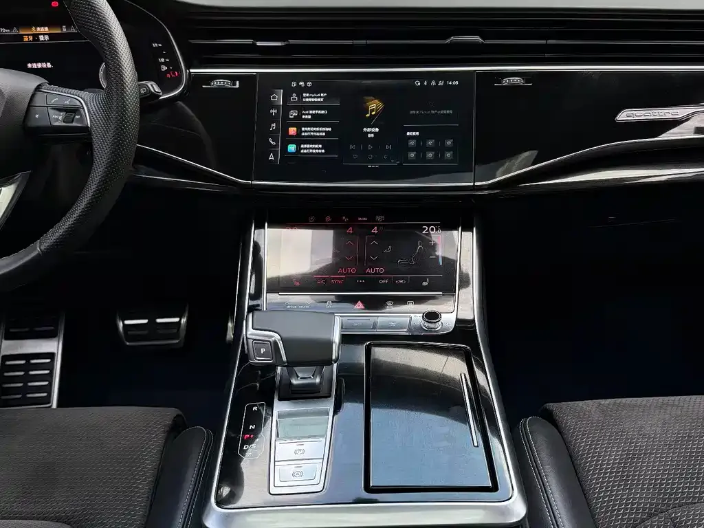 Audi Q8 2021 из CN, фото 2