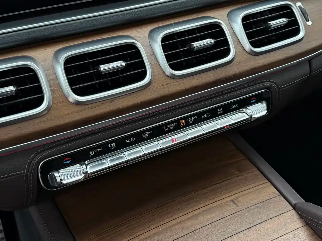 Mercedes-Benz GLS 2023 из CN, фото 4