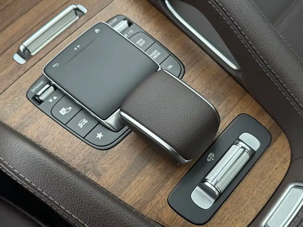 Mercedes-Benz GLS 2023 из CN, фото 2