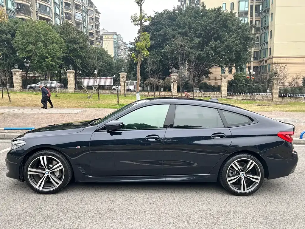 BMW 6 Series GT 2021 из CN, фото 10
