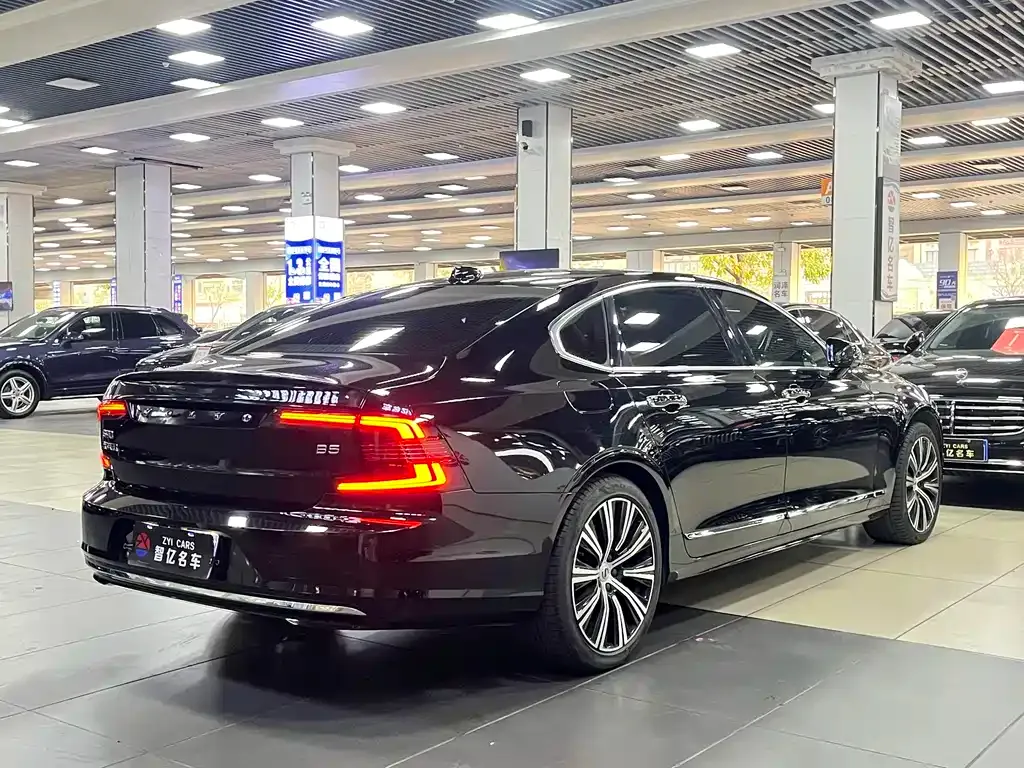 Volvo S90 2021 из CN, фото 3