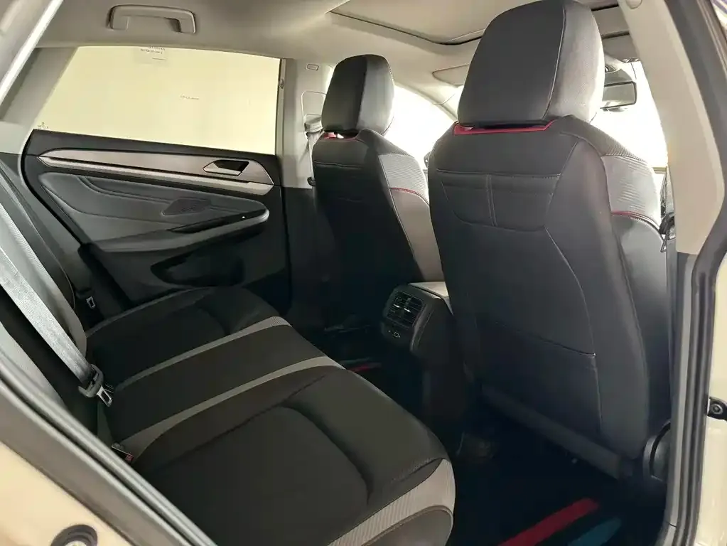 Volkswagen Lamando 2022 из CN, фото 6