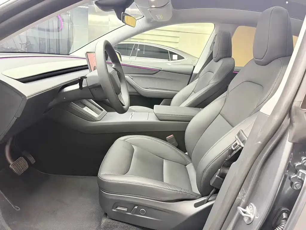 Tesla Model Y 2025 из CN, фото 7