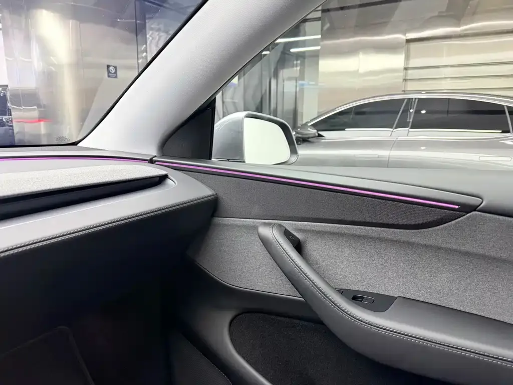 Tesla Model Y 2025 из CN, фото 10