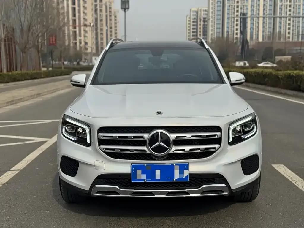 Mercedes-Benz GLB — фото 10