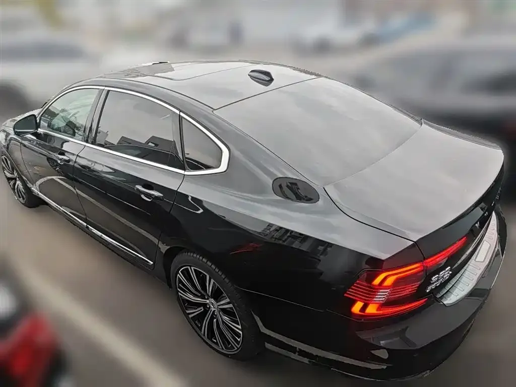 Volvo S90 2025 из CN, фото 6