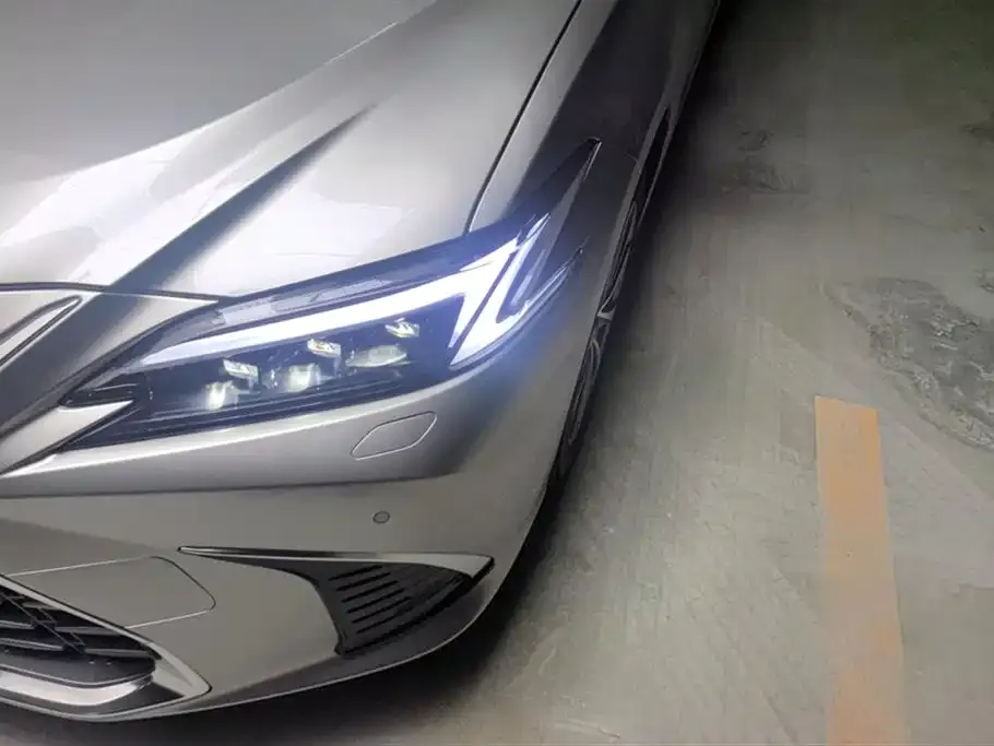 Lexus ES 2025 из CN, фото 3