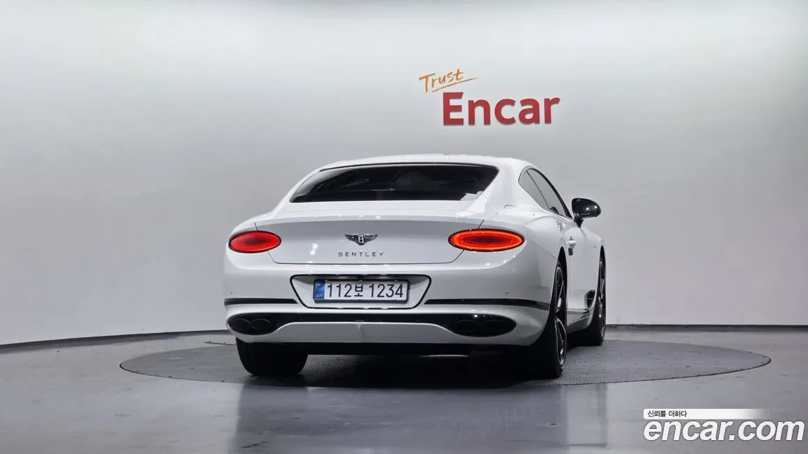 Bentley Continental 2022 из KR, фото 3