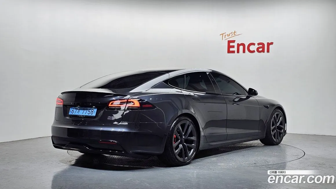 Tesla Model S 2024 из KR, фото 4