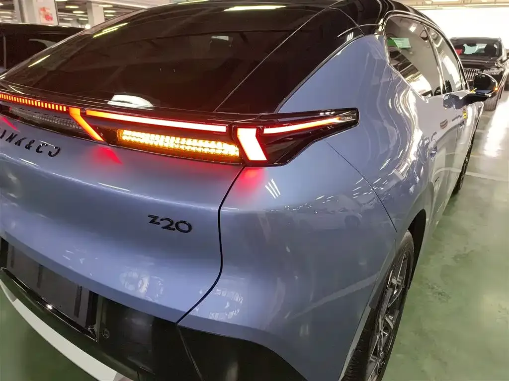 Lynk & Co Z20 2026 из CN, фото 2
