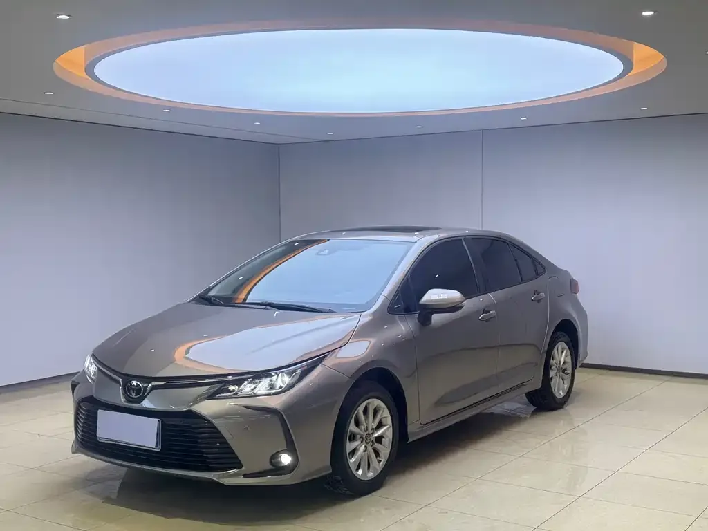Toyota Corolla 2022 из CN, фото 1