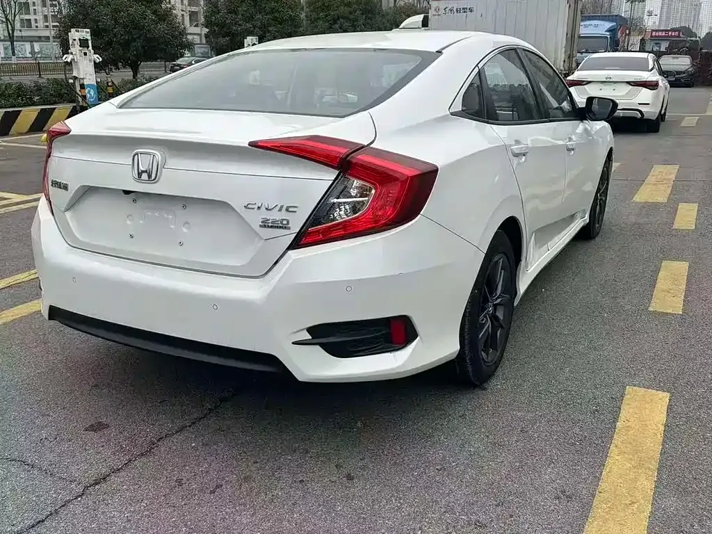 Honda Civic 2023 из CN, фото 10