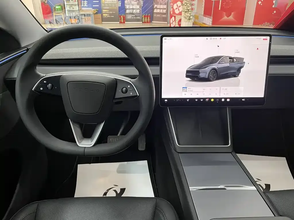 Tesla Model Y — фото 8