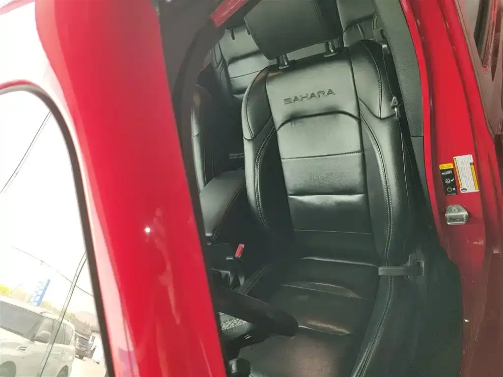 Jeep Wrangler 2021 из CN, фото 2