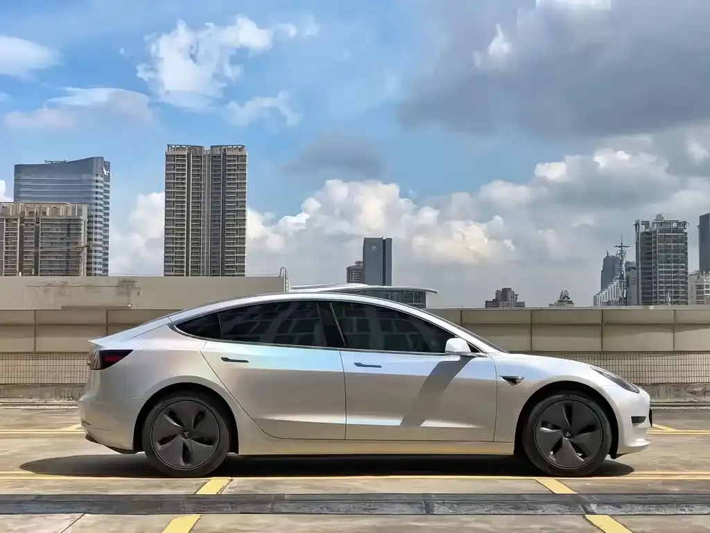 Tesla Model 3 2023 из CN, фото 2