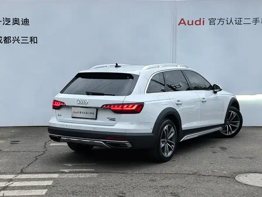 Audi A4 (Import) — фото 8