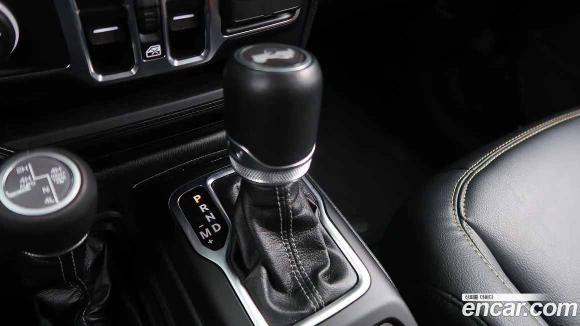 Jeep Wrangler 2024 из KR, фото 4