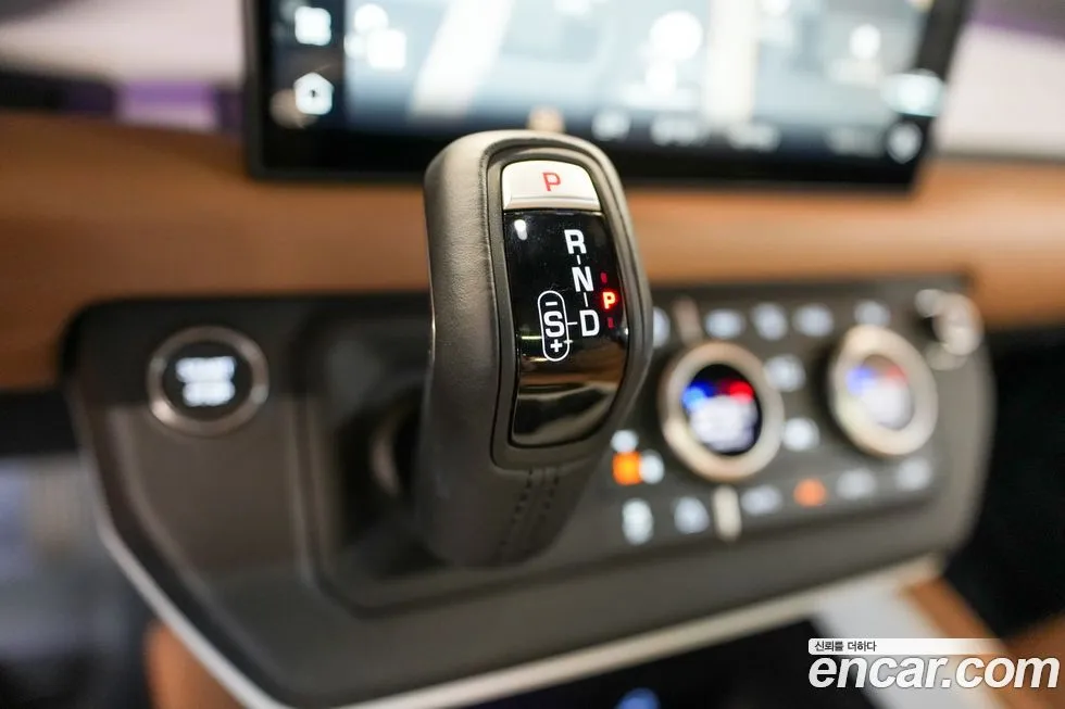 Land Rover Defender 2025 из KR, фото 3