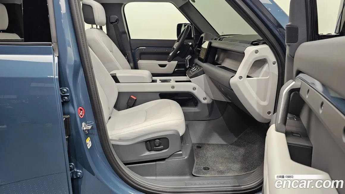 Land Rover Defender 2025 из KR, фото 7