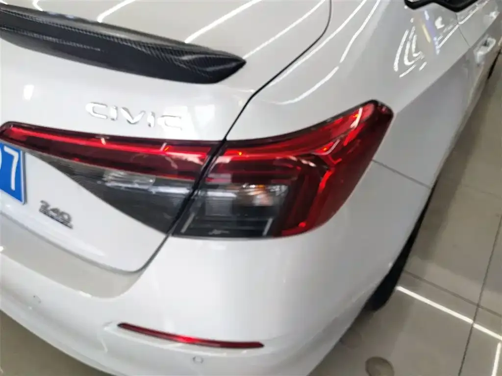 Honda Civic — фото 5