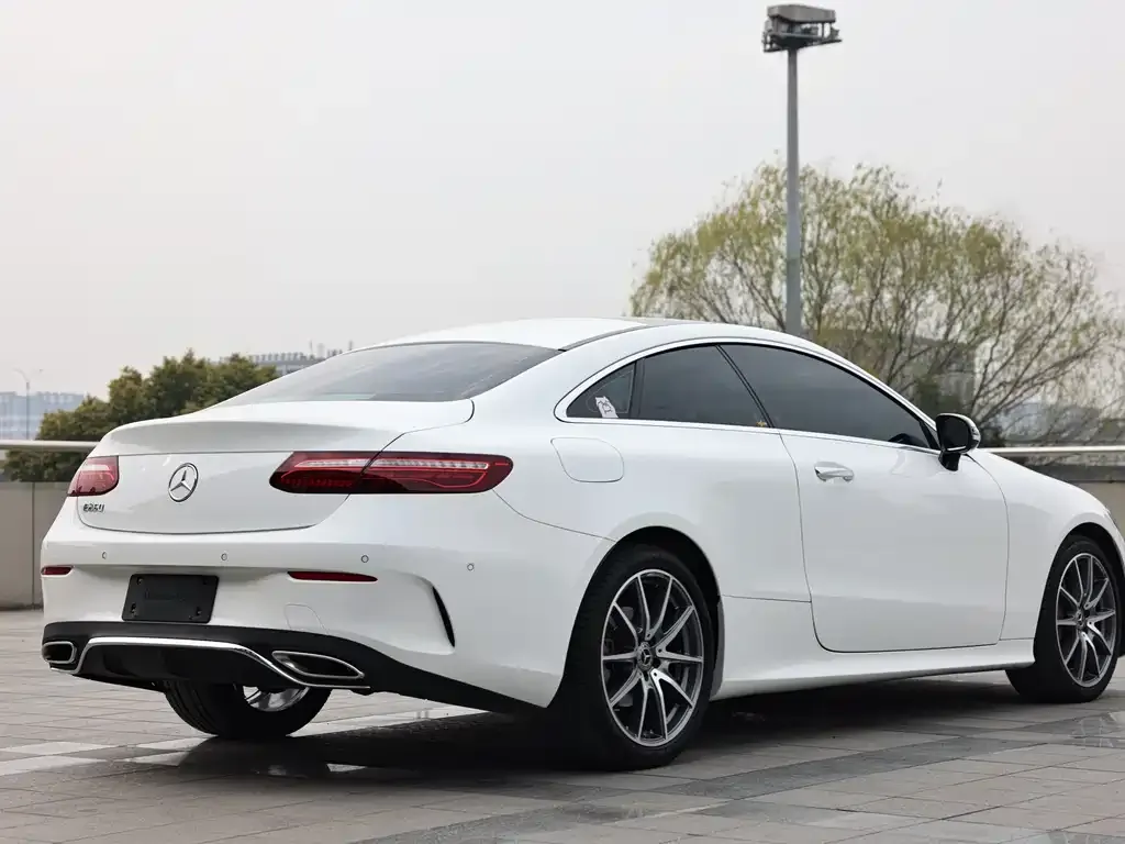 Mercedes-Benz E-Class (Import) — фото 7