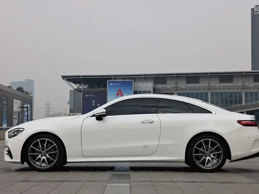 Mercedes-Benz E-Class (Import) — фото 8