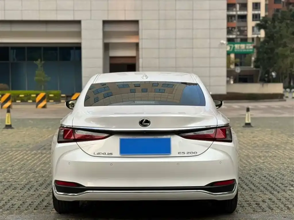Lexus ES 2021 из CN, фото 7