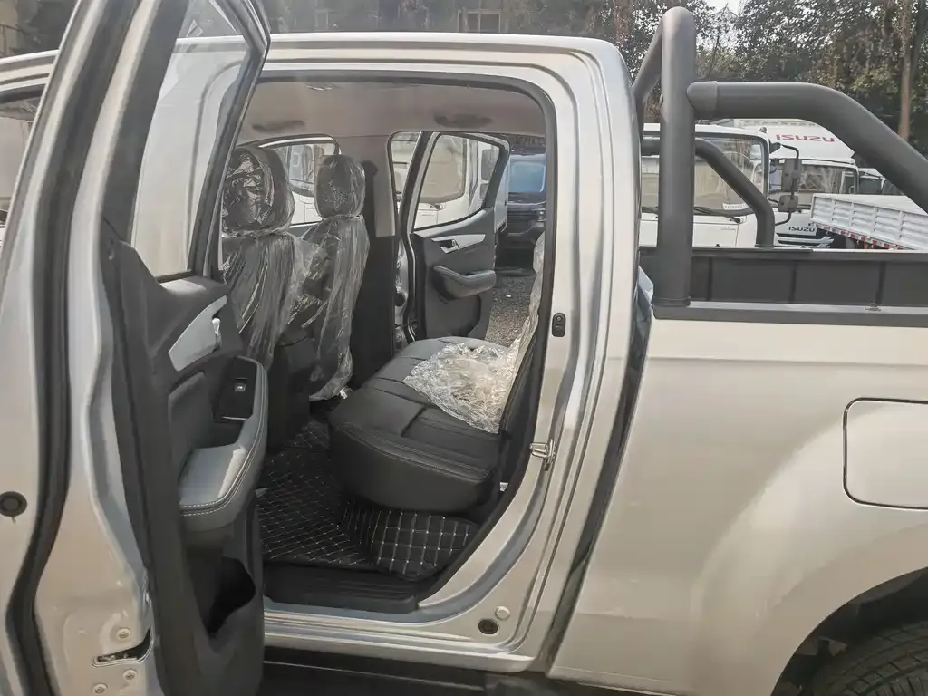 Isuzu RE-MAX 2026 из CN, фото 7