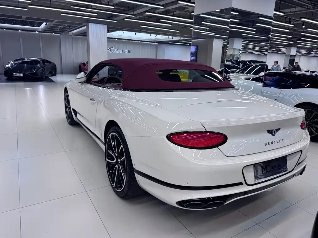 Bentley Continental 2021 из CN, фото 2