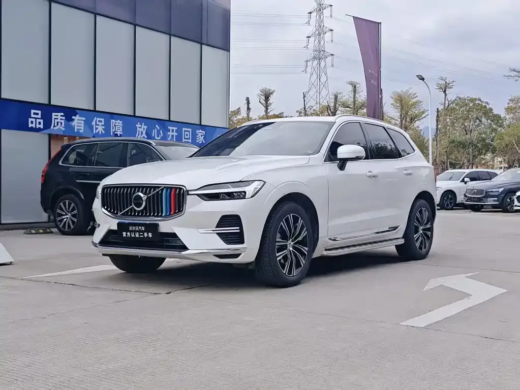 Volvo XC60 2022 из CN, фото 1