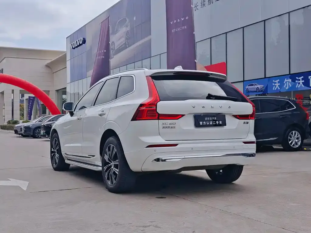 Volvo XC60 2022 из CN, фото 8