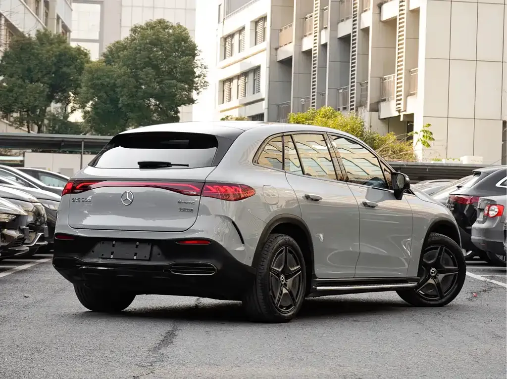 Mercedes-Benz EQE SUV 2023 из CN, фото 6