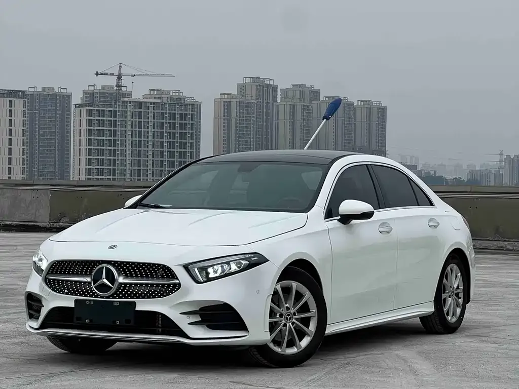 Mercedes-Benz A-Class — фото 1