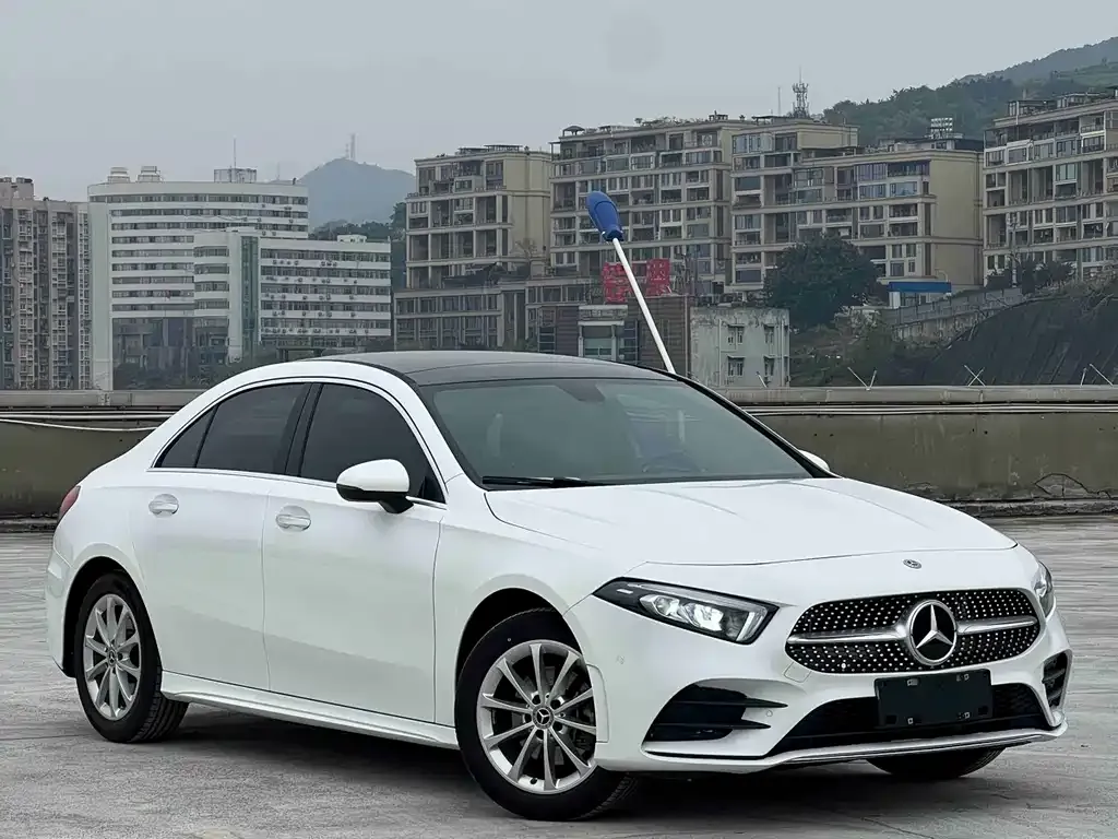 Mercedes-Benz A-Class — фото 9