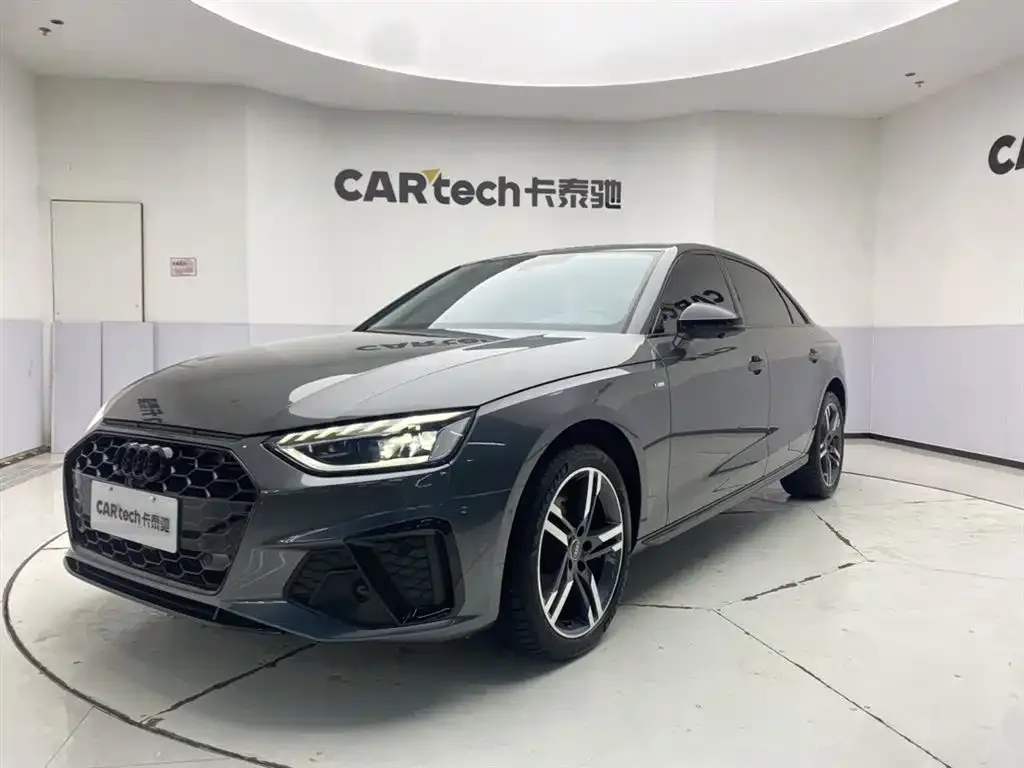 Audi A4L 2022 из CN, фото 1